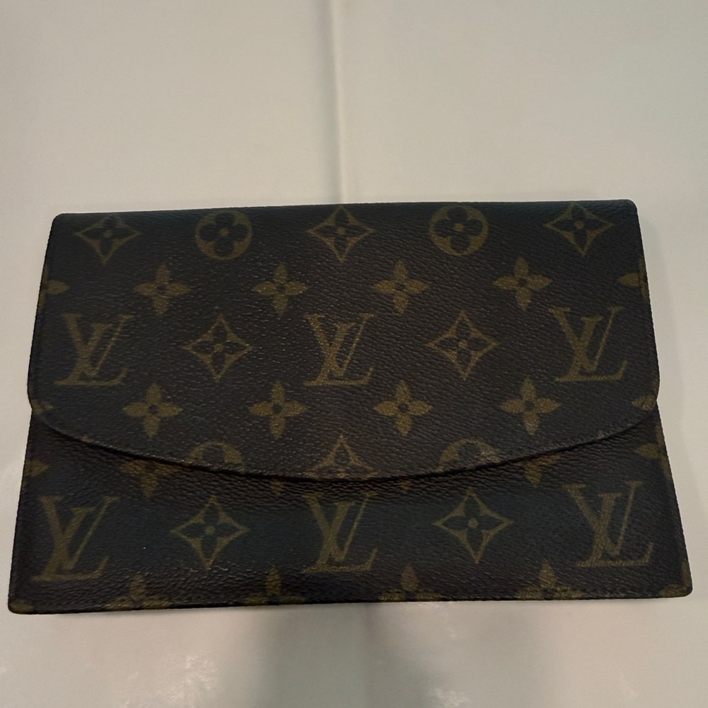 Vintage Louis Vuitton Monogram Envelope Clutch